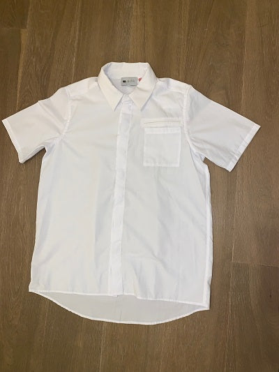 חולצת כריסטופר צבע לבן עם כפתורים מגנטיים